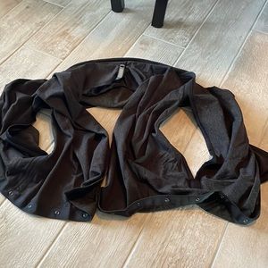 Lululemon snap scarf with arm holes